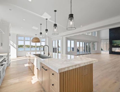 Lakefront Luxury: Custom Living in Delavan